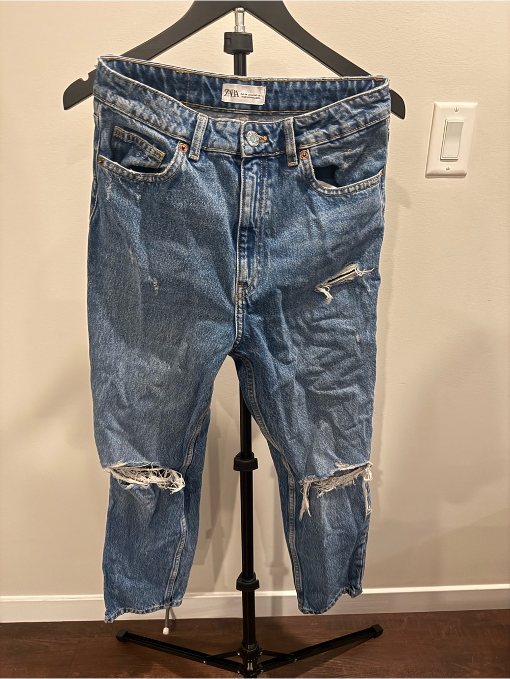 ZARA Relaxed Distressed Light Blue Men's Jeans
